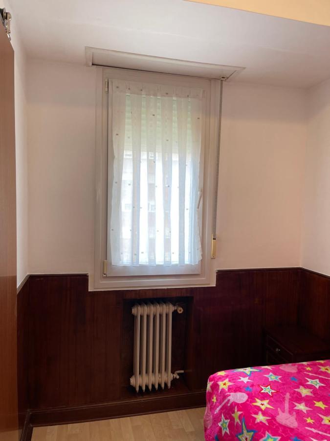 Habitación con baño privado Bilbau Exterior foto